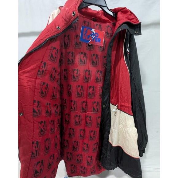 NBA Chicago Bulls Vintage Coat Size XL - Picture 3 of 3